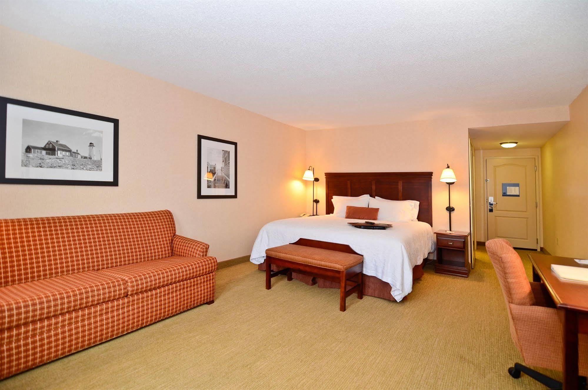 Hampton Inn & Suites By Hilton Plymouth Exterior foto